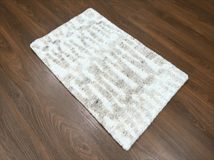 2'0" x 2'11" New Hand Knotted Ivory Wool Rectangle Oriental Rug - MOA10210348