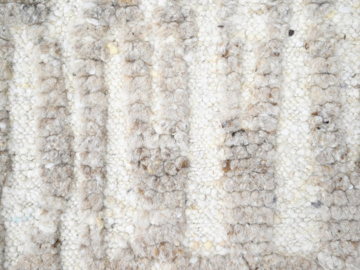 2'0" x 2'11" New Hand Knotted Ivory Wool Rectangle Oriental Rug - MOA10210348