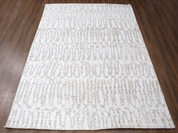 9'1" x 12'1" New Hand Knotted Ivory Wool Rectangle Oriental Rug - MOA10210352