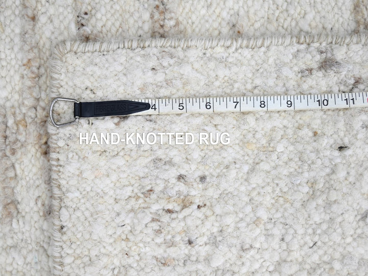1'11" x 2'11" New Hand Knotted Ivory Wool Rectangle Oriental Rug - MOA10210353