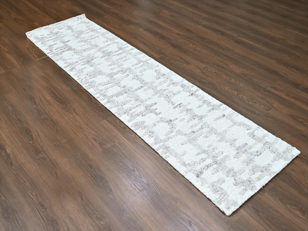 2'7" x 9'10" New Hand Knotted Ivory Wool Runner Oriental Rug - MOA10210354