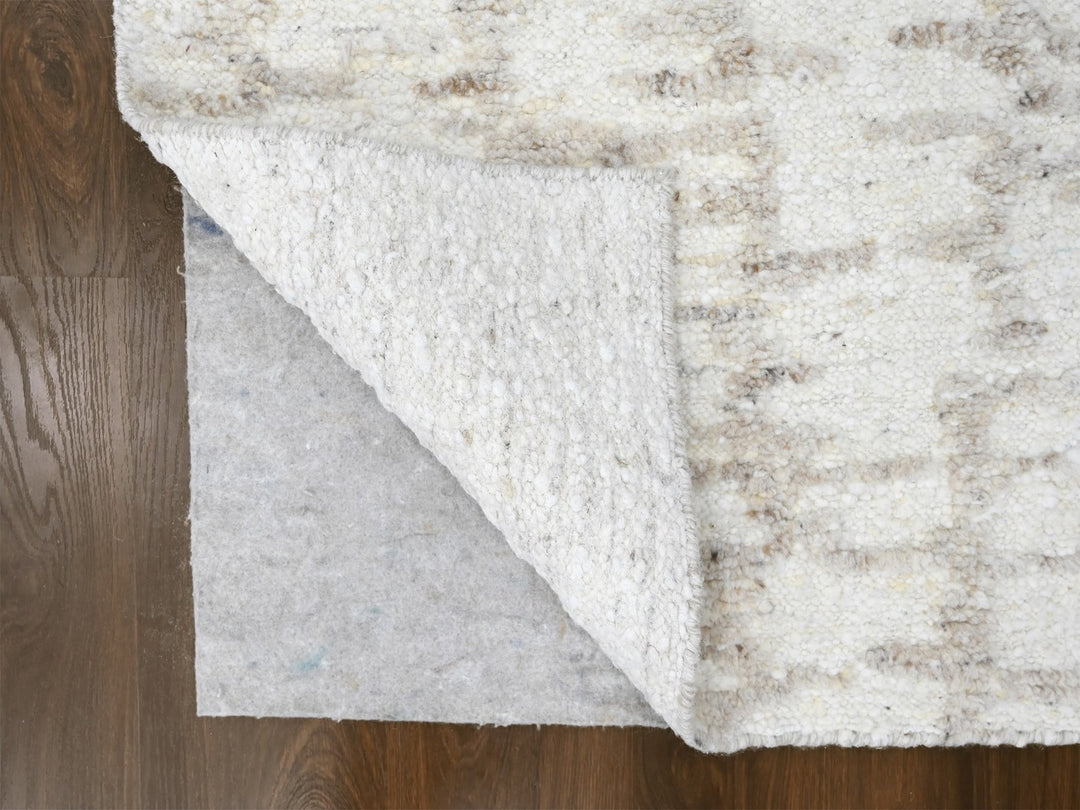 2'6" x 8'0" New Hand Knotted Ivory Wool Runner Oriental Rug - MOA10210357