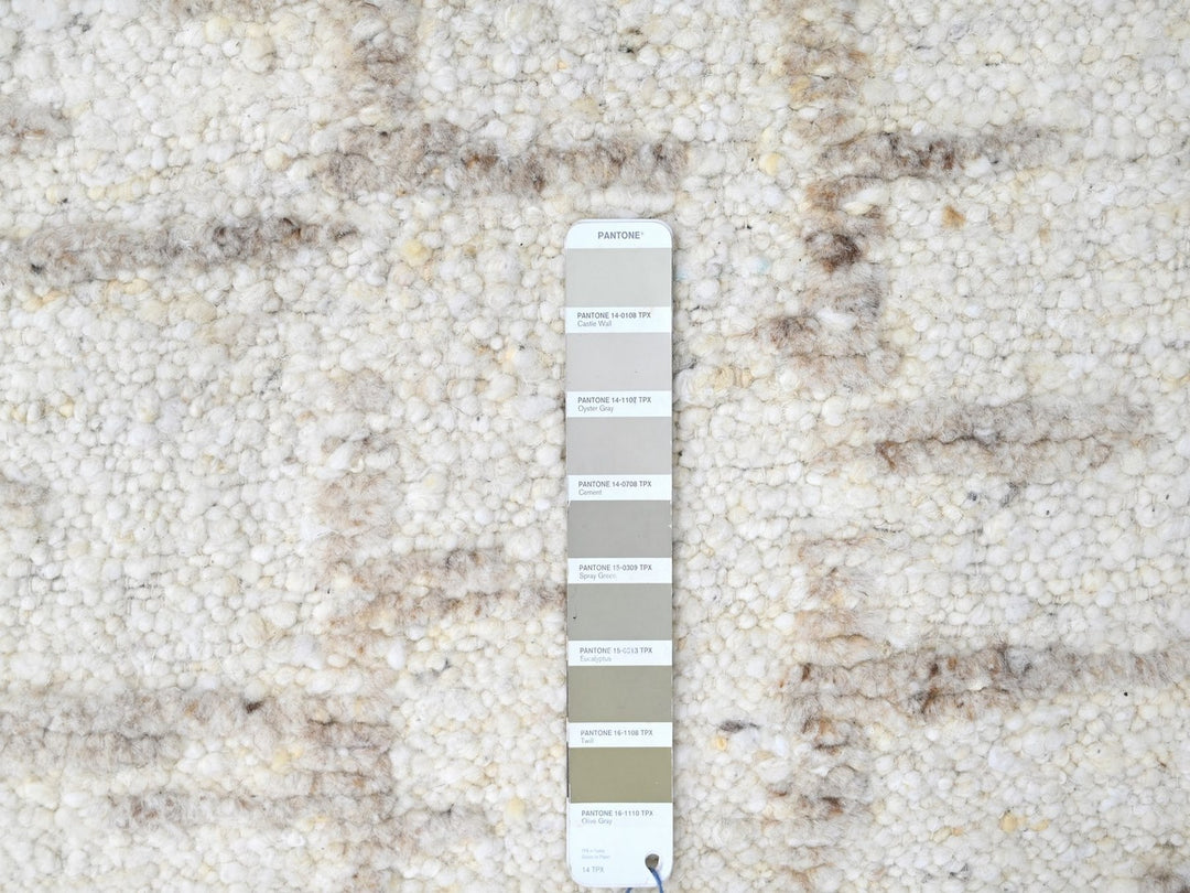 2'6" x 8'0" New Hand Knotted Ivory Wool Runner Oriental Rug - MOA10210357