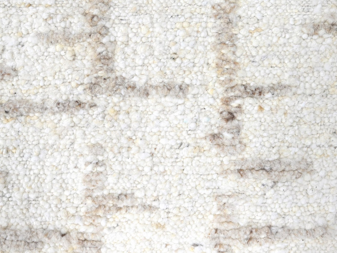 2'6" x 8'0" New Hand Knotted Ivory Wool Runner Oriental Rug - MOA10210357