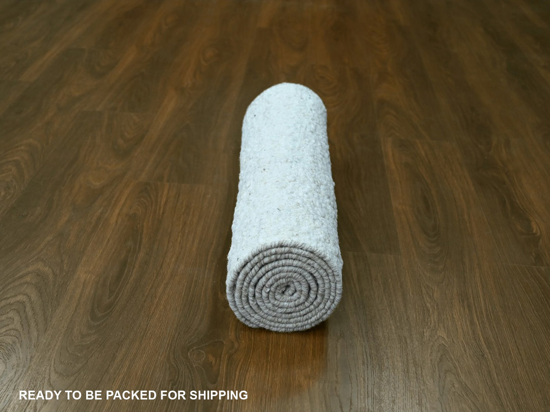 2'6" x 8'0" New Hand Knotted Ivory Wool Runner Oriental Rug - MOA10210357