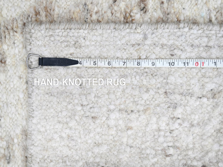 2'6" x 8'0" New Hand Knotted Ivory Wool Runner Oriental Rug - MOA10210357