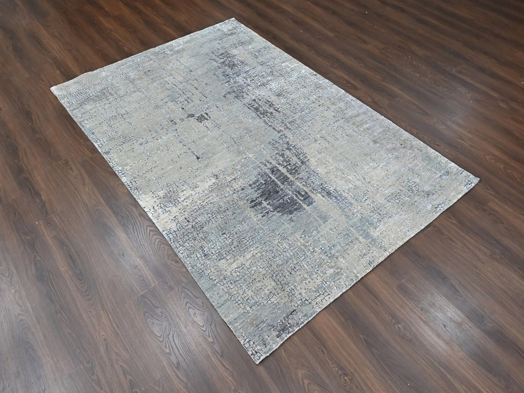 6'1" x 9'0" New Hand Knotted Grey Wool & Silk Rectangle Oriental Rug - MOA10210438