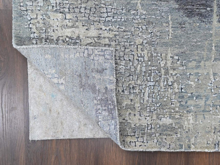 6'1" x 9'0" New Hand Knotted Grey Wool & Silk Rectangle Oriental Rug - MOA10210438