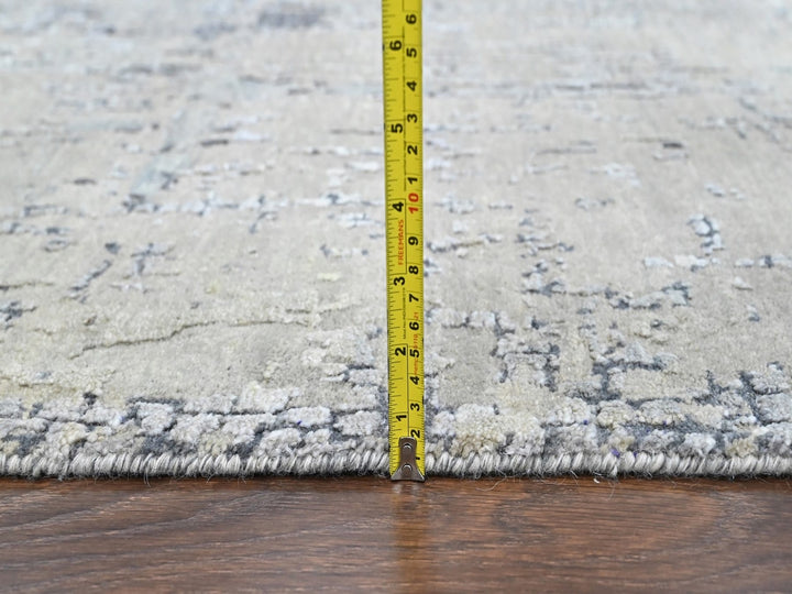 6'1" x 9'0" New Hand Knotted Grey Wool & Silk Rectangle Oriental Rug - MOA10210438