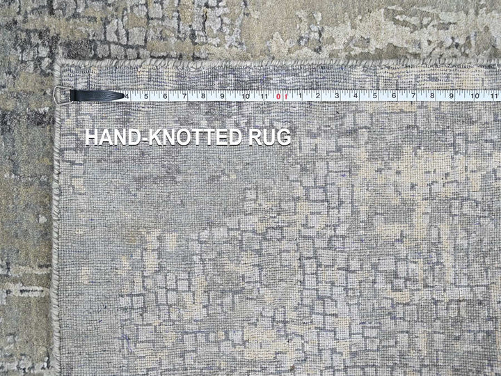 6'1" x 9'0" New Hand Knotted Grey Wool & Silk Rectangle Oriental Rug - MOA10210438