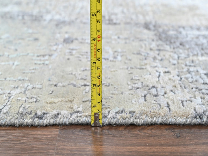 2'0" x 3'0" New Hand Knotted Grey Wool & Silk Rectangle Oriental Rug - MOA10210441