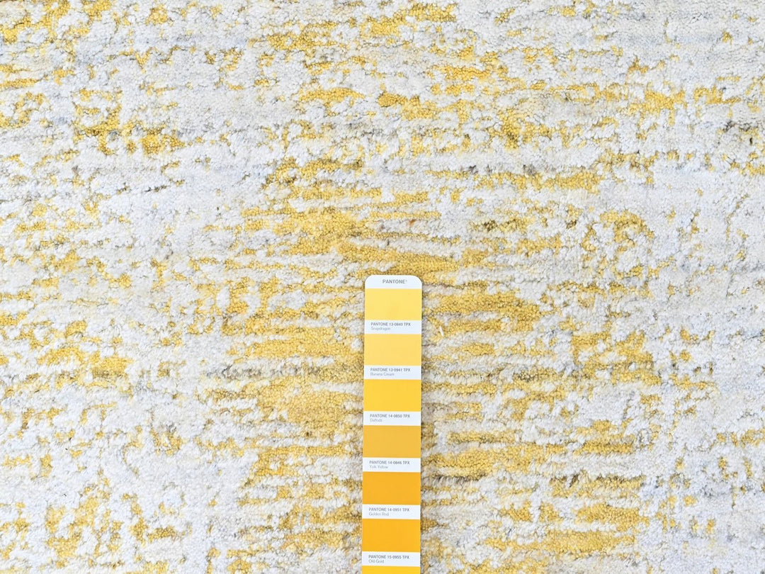 2'6" x 8'0" New Hand Loomed Yellow Wool & Silk Runner Oriental Rug - MOA10210505