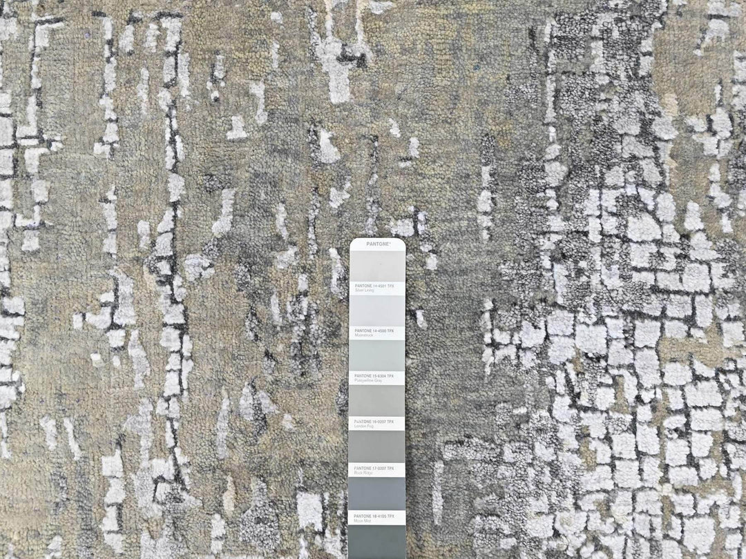 2'8" x 8'1" New Hand Knotted Grey Wool & Silk Runner Oriental Rug - MOA10210517