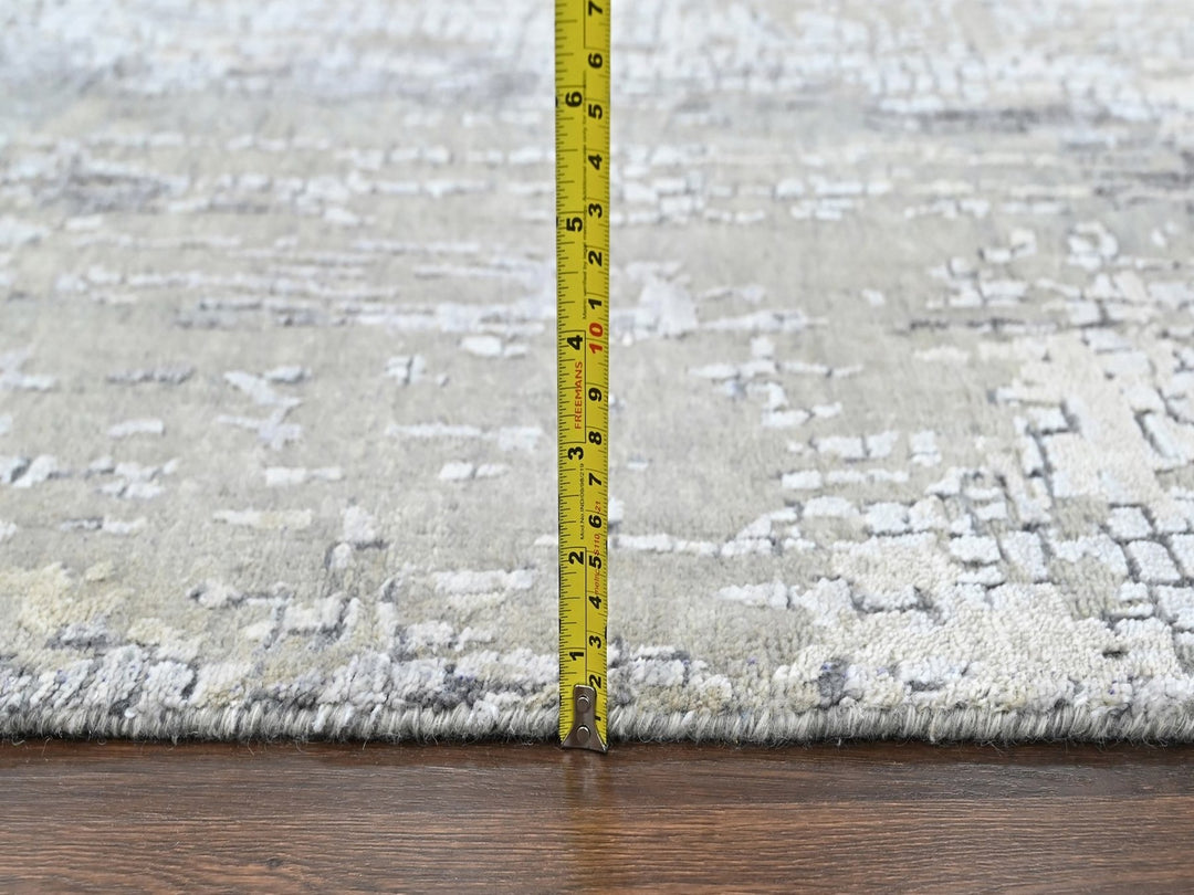 2'8" x 8'1" New Hand Knotted Grey Wool & Silk Runner Oriental Rug - MOA10210517