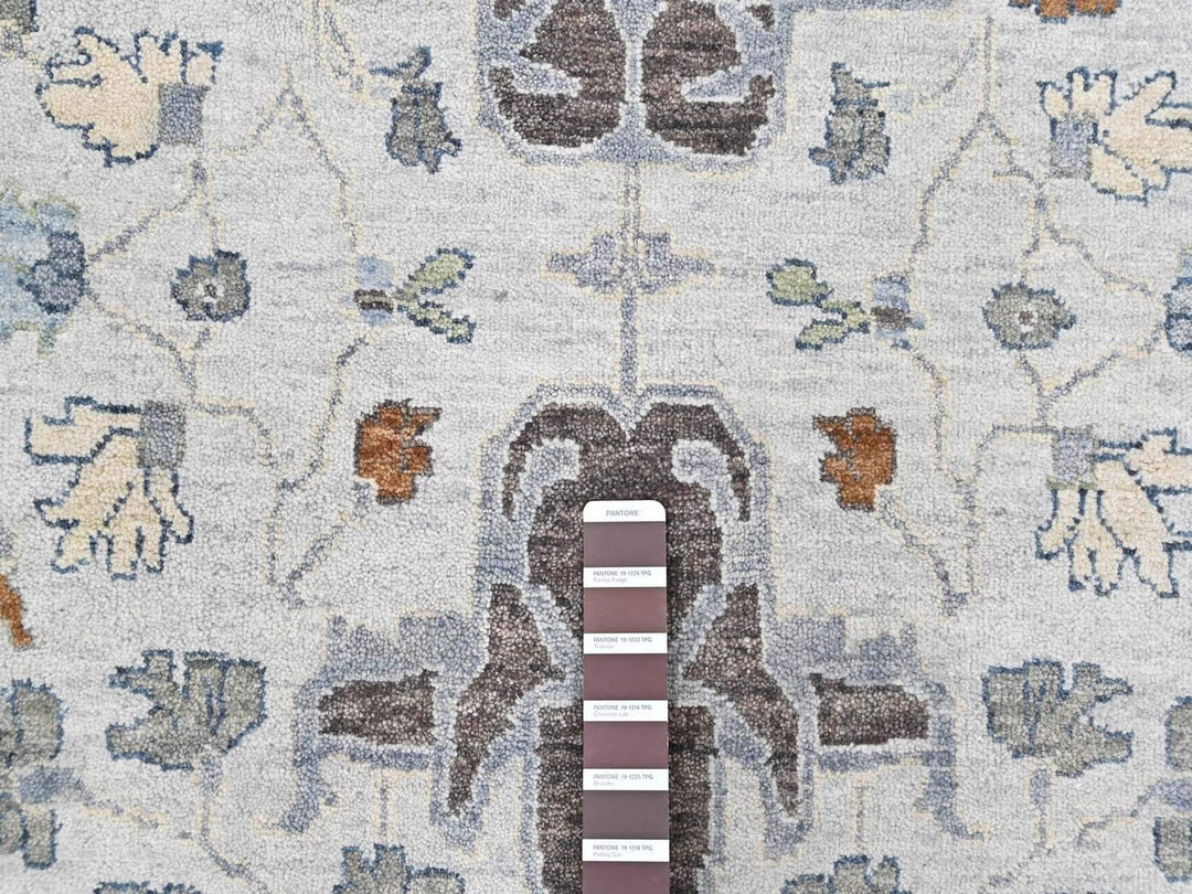 9'8" x 13'10" New Hand Knotted Grey Wool Rectangle Oriental Rug - MOA10210569