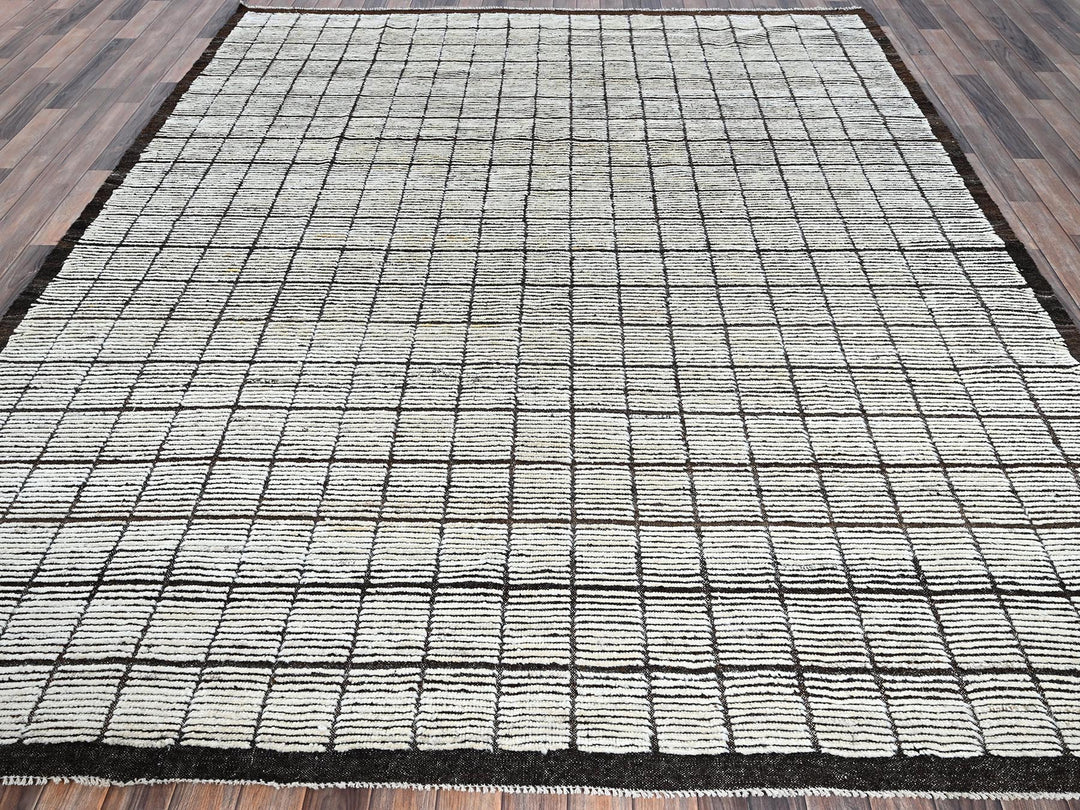 8'4" x 9'10" New Hand Knotted Ivory Wool Rectangle Oriental Rug - MOA1021377