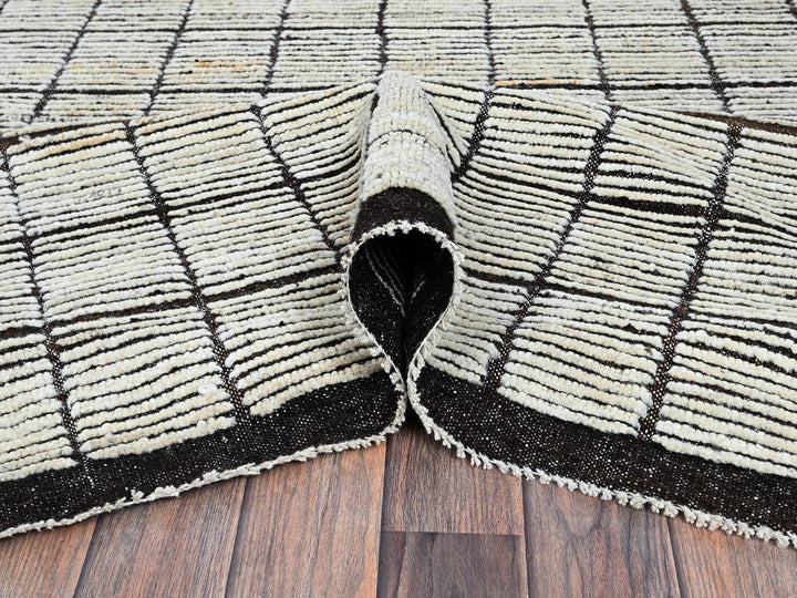 8'4" x 9'10" New Hand Knotted Ivory Wool Rectangle Oriental Rug - MOA1021377