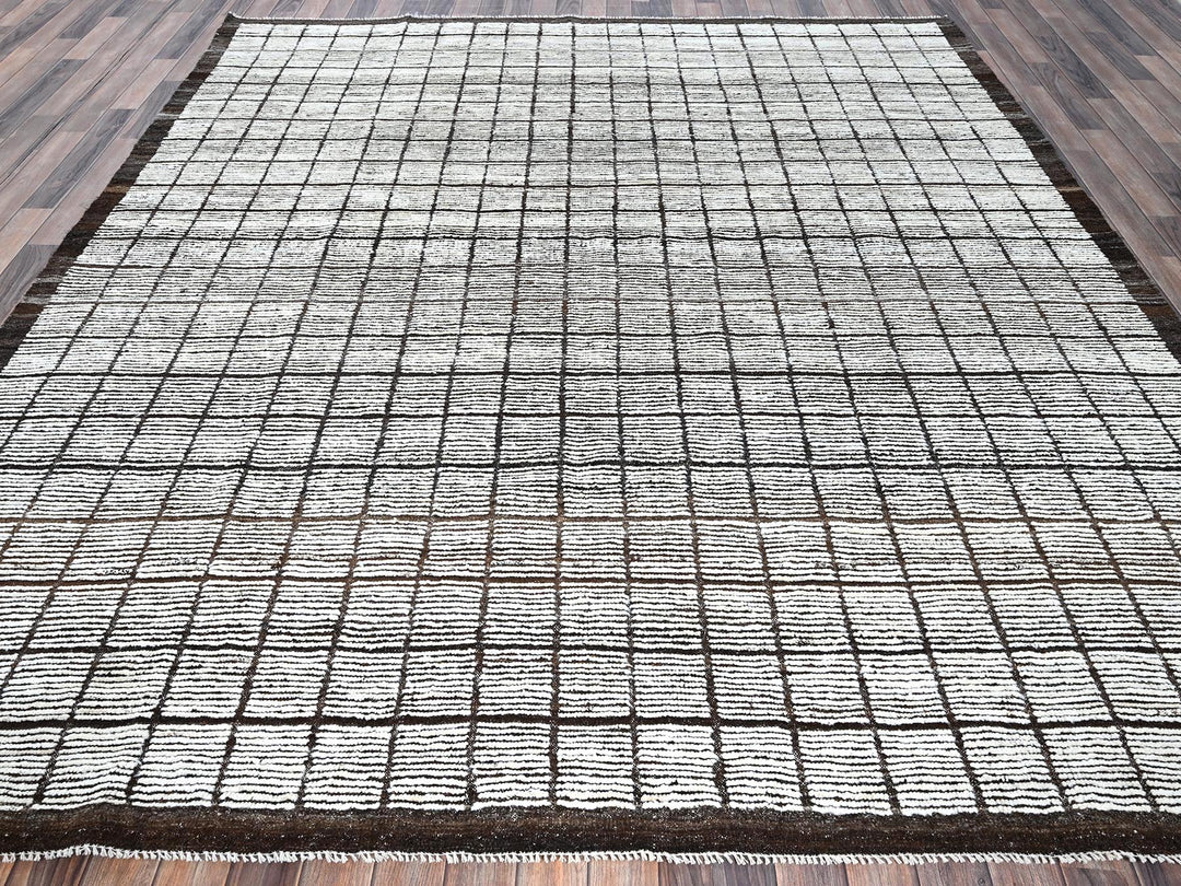 8'9" x 9'10" New Hand Knotted Ivory Wool Rectangle Oriental Rug - MOA1021378