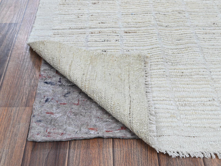2'11" x 4'11" New Hand Knotted Ivory Wool Rectangle Oriental Rug - MOA1021382