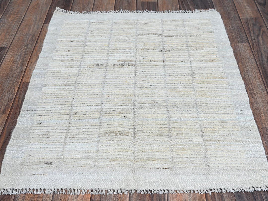 2'4" x 2'11" New Hand Knotted Ivory Wool Rectangle Oriental Rug - MOA1021386