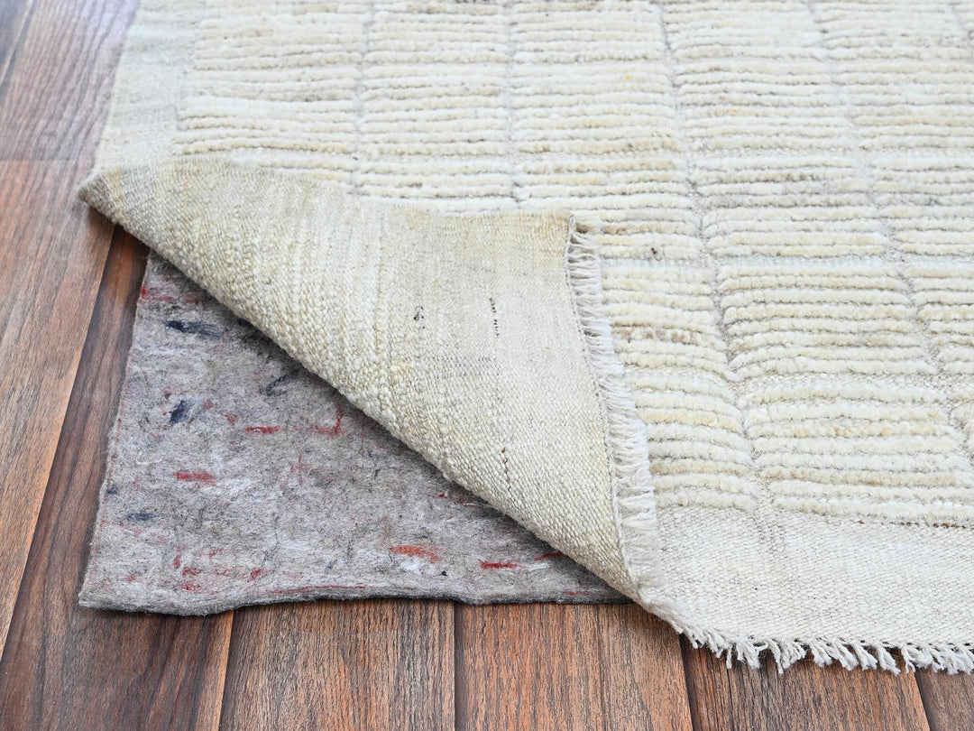 2'4" x 2'11" New Hand Knotted Ivory Wool Rectangle Oriental Rug - MOA1021386