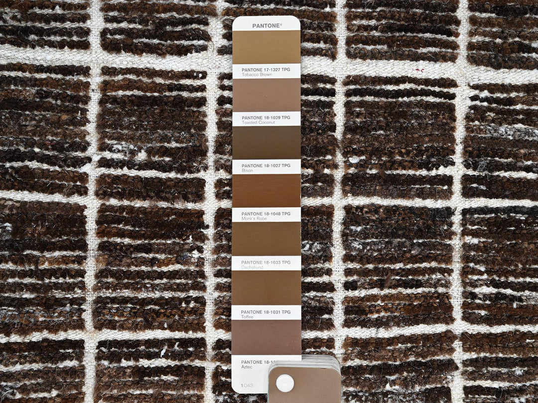 2'1" x 2'7" New Hand Knotted Brown Wool Rectangle Oriental Rug - MOA1021388