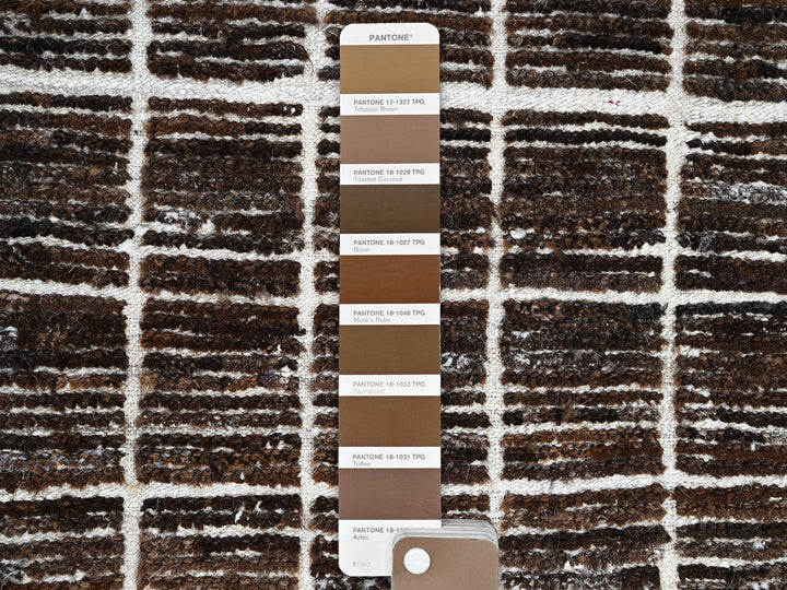 2'1" x 2'7" New Hand Knotted Brown Wool Rectangle Oriental Rug - MOA1021388