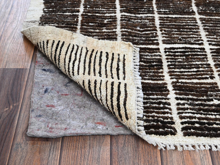 2'1" x 2'7" New Hand Knotted Brown Wool Rectangle Oriental Rug - MOA1021389
