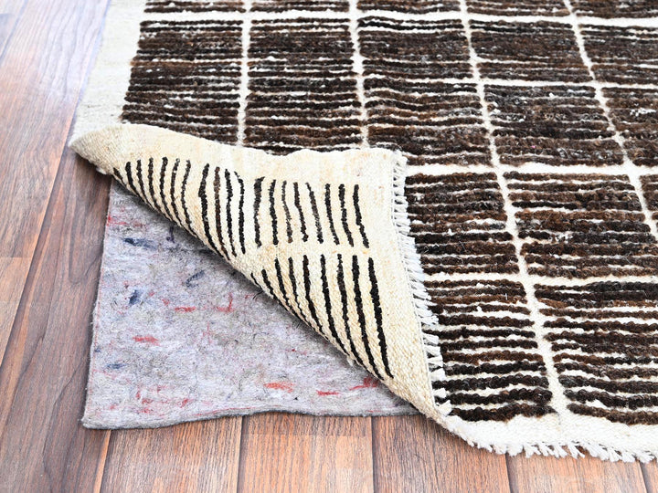 2'3" x 2'8" New Hand Knotted Brown Wool Rectangle Oriental Rug - MOA1021391