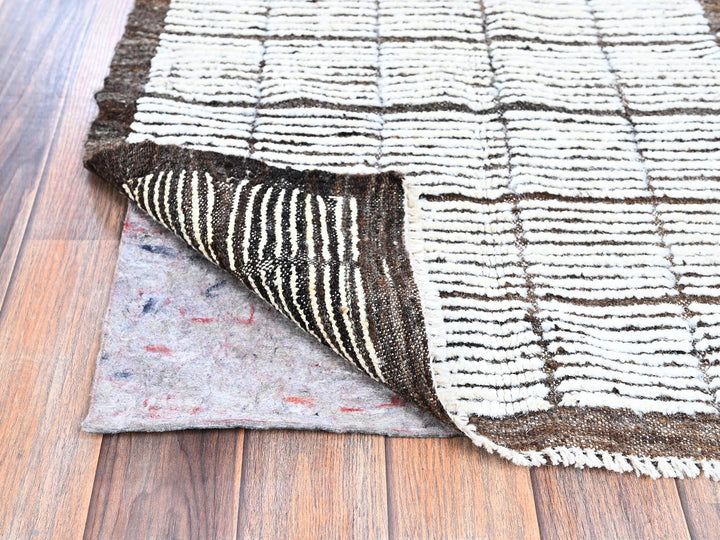 2'1" x 2'8" New Hand Knotted Ivory Wool Rectangle Oriental Rug - MOA1021392