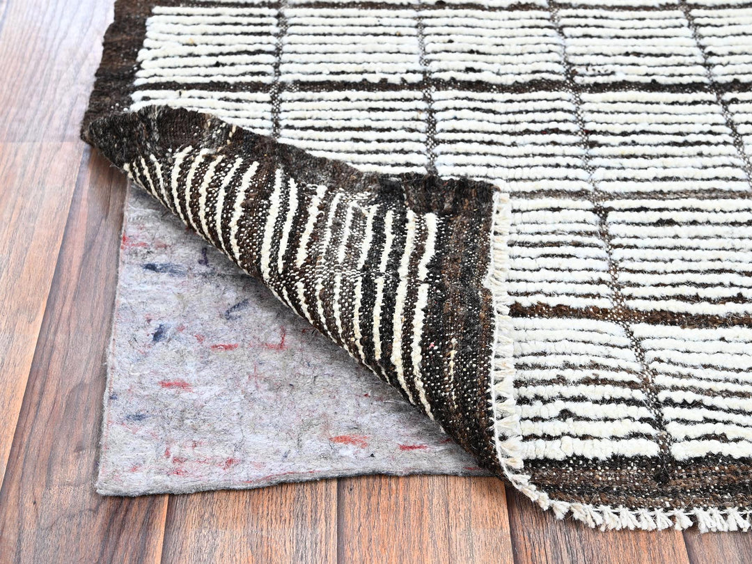 2'1" x 2'11" New Hand Knotted Ivory Wool Rectangle Oriental Rug - MOA1021393