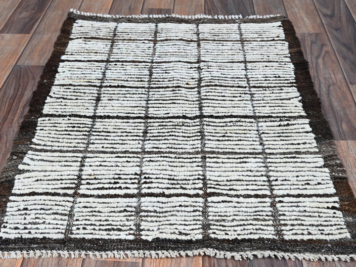 2'1" x 2'10" New Hand Knotted Ivory Wool Rectangle Oriental Rug - MOA1021394