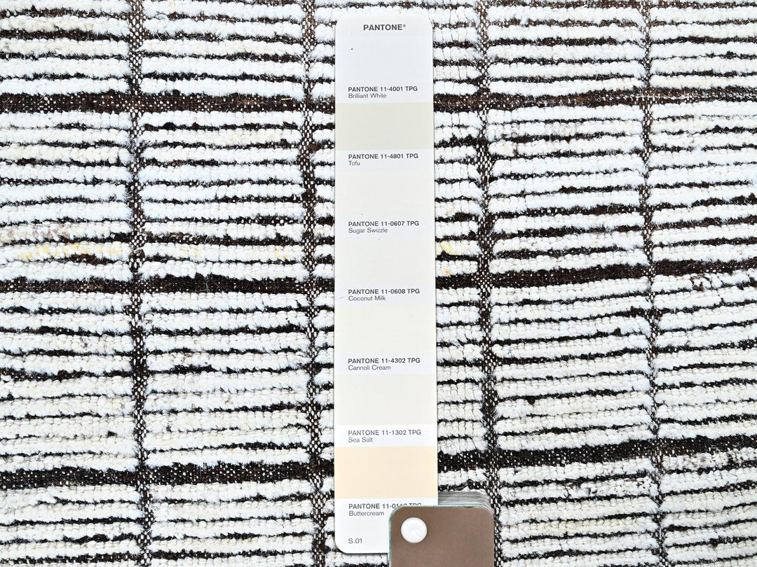2'1" x 2'10" New Hand Knotted Ivory Wool Rectangle Oriental Rug - MOA1021394