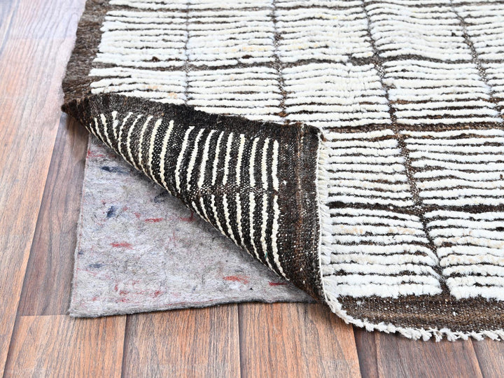 2'1" x 2'8" New Hand Knotted Ivory Wool Rectangle Oriental Rug - MOA1021396
