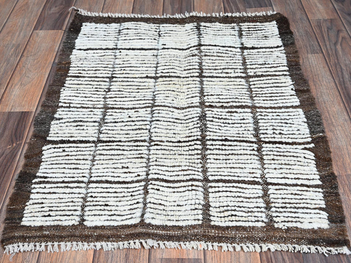 2'1" x 2'8" New Hand Knotted Ivory Wool Rectangle Oriental Rug - MOA1021397