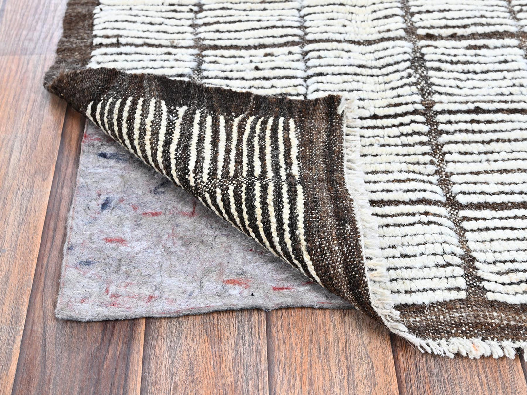 2'1" x 2'8" New Hand Knotted Ivory Wool Rectangle Oriental Rug - MOA1021397