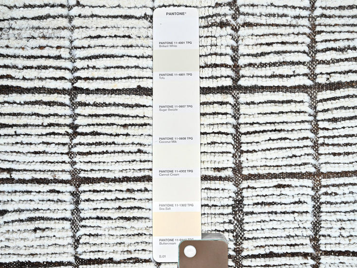 2'1" x 2'8" New Hand Knotted Ivory Wool Rectangle Oriental Rug - MOA1021397