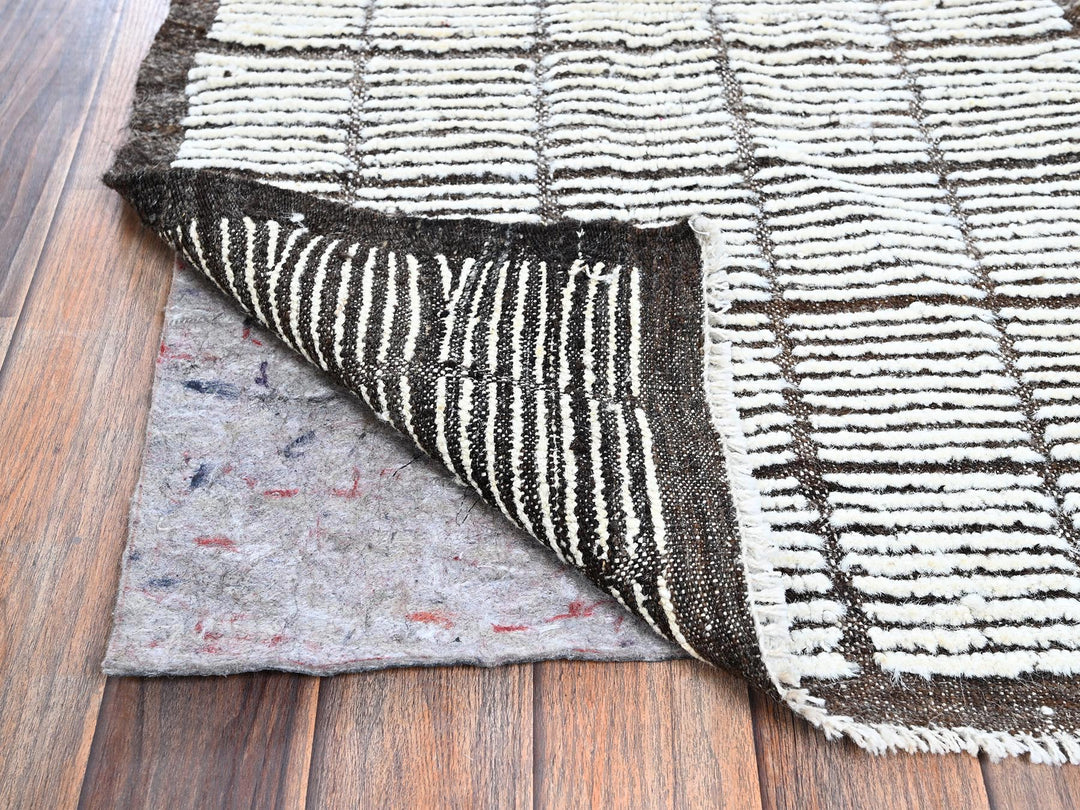 2'2" x 2'8" New Hand Knotted Ivory Wool Rectangle Oriental Rug - MOA1021398