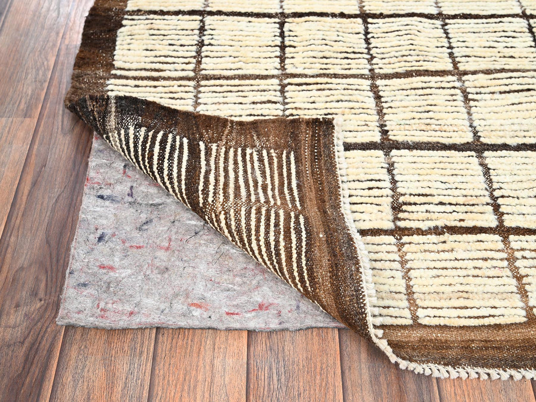 4'5" x 5'9" New Hand Knotted Ivory Wool Rectangle Oriental Rug - MOA1021440