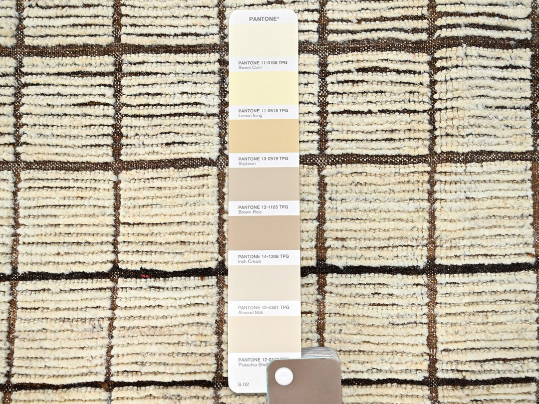 4'5" x 5'9" New Hand Knotted Ivory Wool Rectangle Oriental Rug - MOA1021440