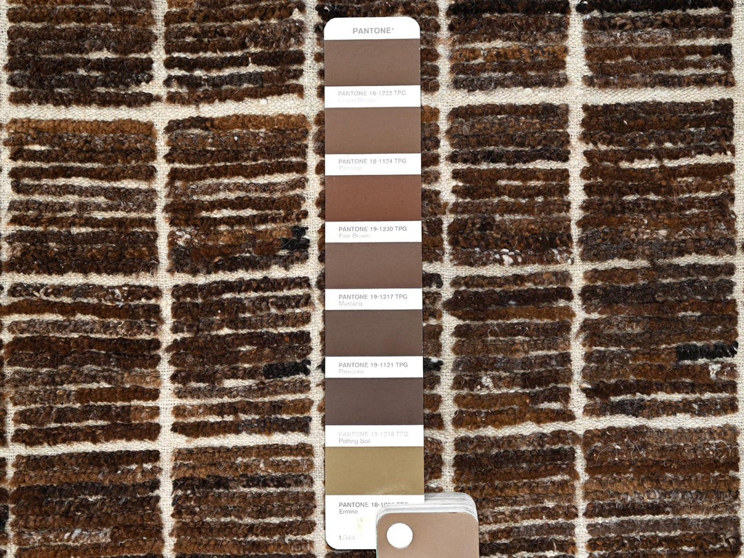 4'10" x 6'4" New Hand Knotted Brown Wool Rectangle Oriental Rug - MOA1021444