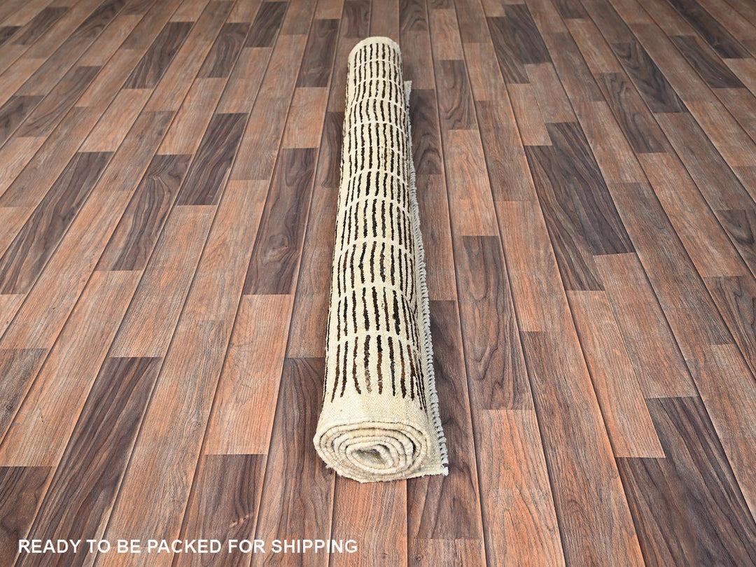 4'10" x 6'4" New Hand Knotted Brown Wool Rectangle Oriental Rug - MOA1021444