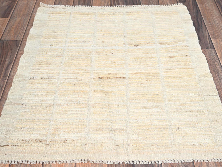 2'5" x 2'9" New Hand Knotted Ivory Wool Rectangle Oriental Rug - MOA1021447