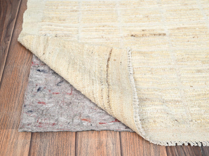 2'5" x 2'9" New Hand Knotted Ivory Wool Rectangle Oriental Rug - MOA1021447