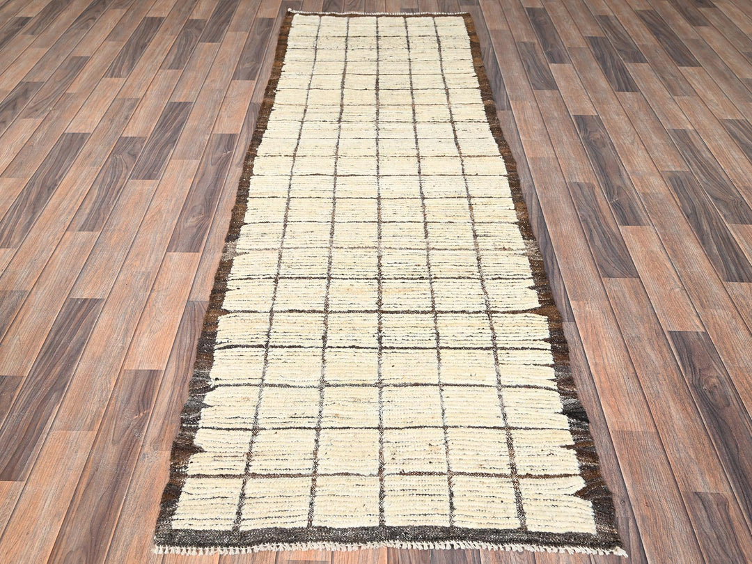2'9" x 7'9" New Hand Knotted Ivory Wool Runner Oriental Rug - MOA1021451