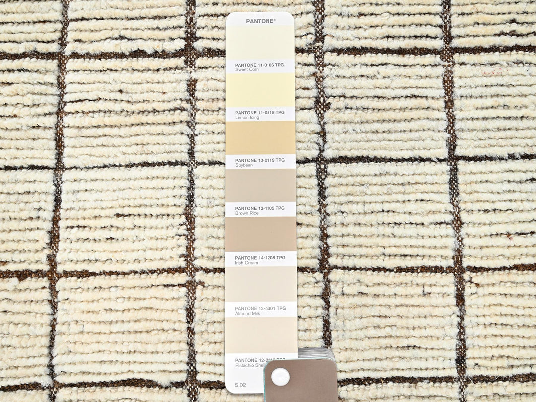 2'9" x 7'9" New Hand Knotted Ivory Wool Runner Oriental Rug - MOA1021451