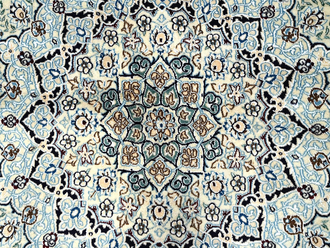 9'11" x 14'2" New Hand Knotted Ivory Wool & Silk Rectangle Oriental Rug - MOA1021462