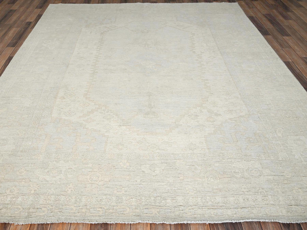 8'1" x 9'5" New Hand Knotted Ivory Wool Rectangle Oriental Rug - MOA1021495
