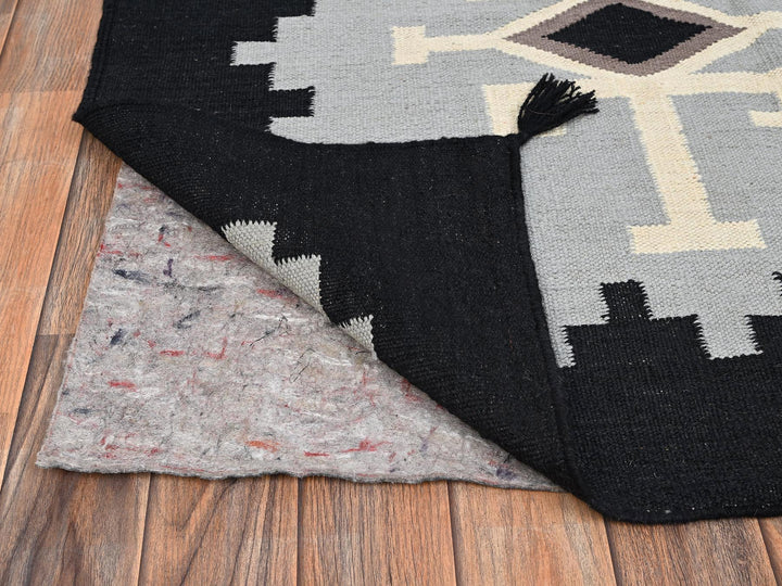 8'2" x 9'10" New Hand Woven Grey Wool Rectangle Oriental Rug - MOA1021731