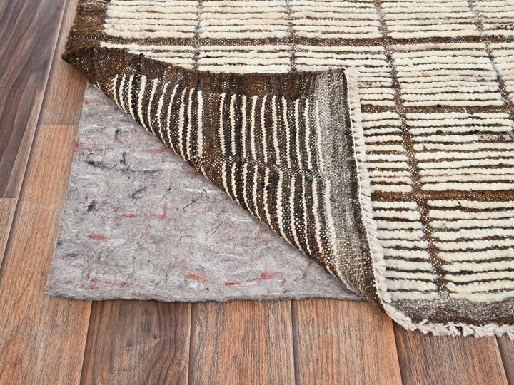 2'9" x 9'5" New Hand Knotted Ivory Wool Runner Oriental Rug - MOA1021765